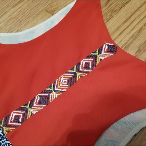 THML Embroidered Tank - Picture 10 of 13